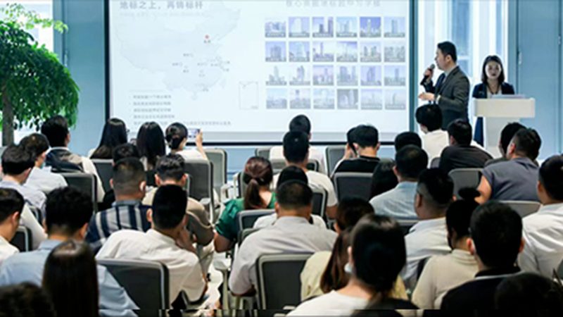 法律咨询费用通常根据咨询内容的不同进行分类，主要包括以下几种：